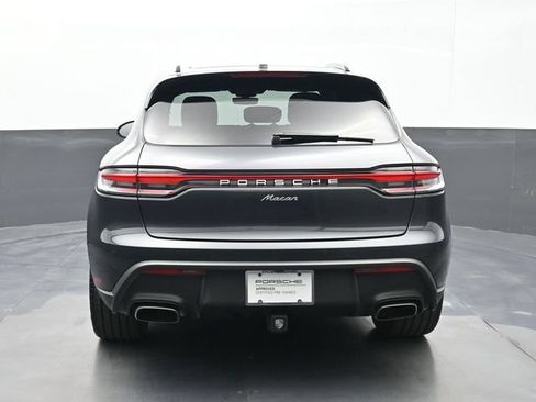 Certified 2025 Porsche Macan AWD/4WD image 22