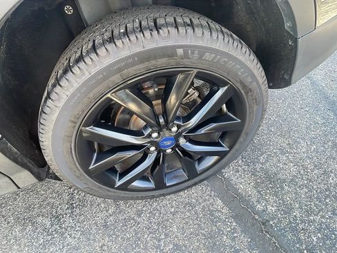 Used 2018 Ford Escape SE w/ SE Sport Appearance Package image 28