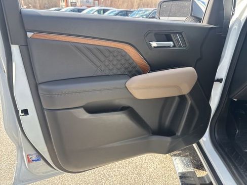 New 2026 GMC Canyon Denali AWD/4WD image 17