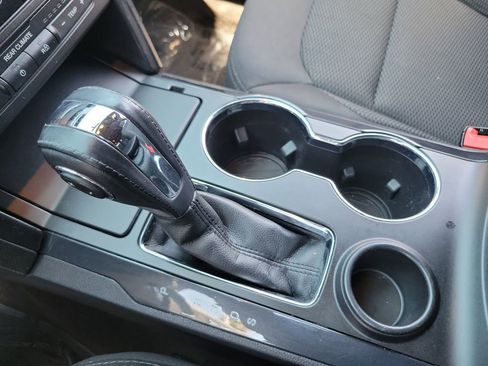 Used 2018 Ford Explorer XLT FWD image 14