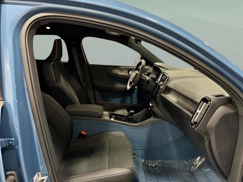Used 2024 Volvo C40 P8 Recharge Ultimate w/ Protection Package Premier image 20