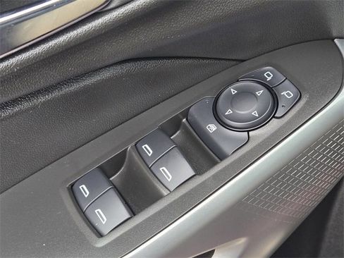 Certified 2024 Chevrolet Trax RS w/ Sunroof Package image 23