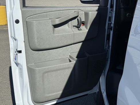 New 2026 Chevrolet Express 2500 w/ Driver Convenience Package RWD image 9