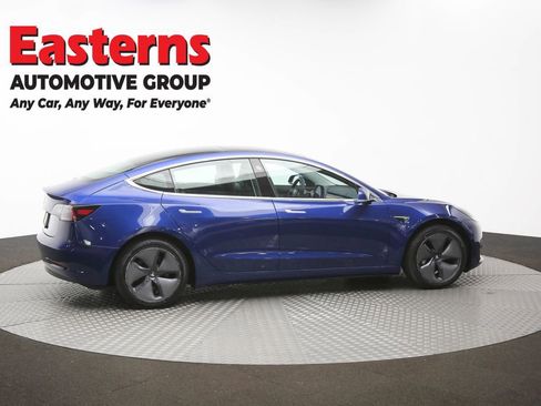 Used 2019 Tesla Model 3 Standard Range image 38