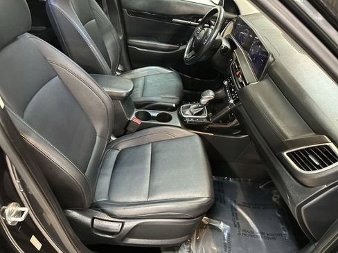 Used 2024 Kia Seltos EX image 28