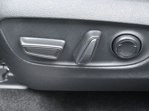 Certified 2024 Toyota Grand Highlander AWD image 12