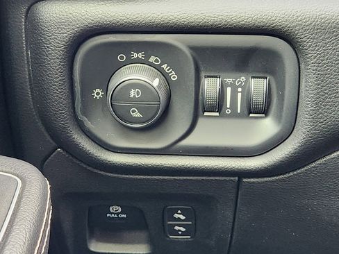 Used 2023 RAM 1500 Laramie image 23