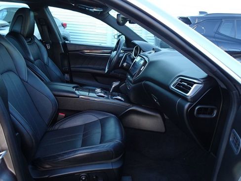 Used 2019 Maserati Ghibli S GranSport Q4 image 11