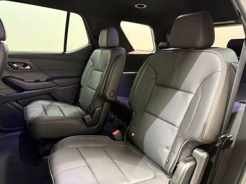 Certified 2022 Chevrolet Traverse RS image 25