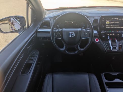 Used 2023 Honda Odyssey Sport image 29