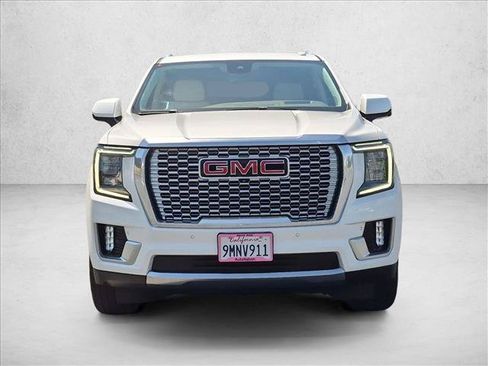 Used 2024 GMC Yukon XL Denali w/ Advanced Technology Package AWD/4WD image 2