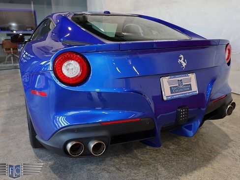 Used 2017 Ferrari F12 Berlinetta RWD image 12