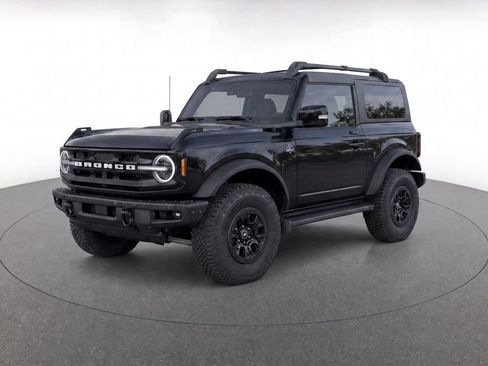 Used 2022 Ford Bronco Outer Banks w/ Sasquatch Package AWD/4WD image 2