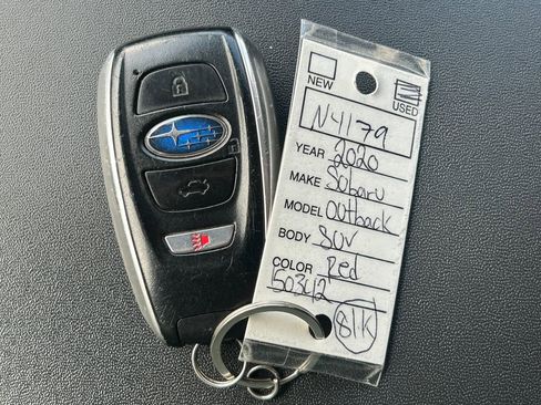 Used 2020 Subaru Outback Premium image 40