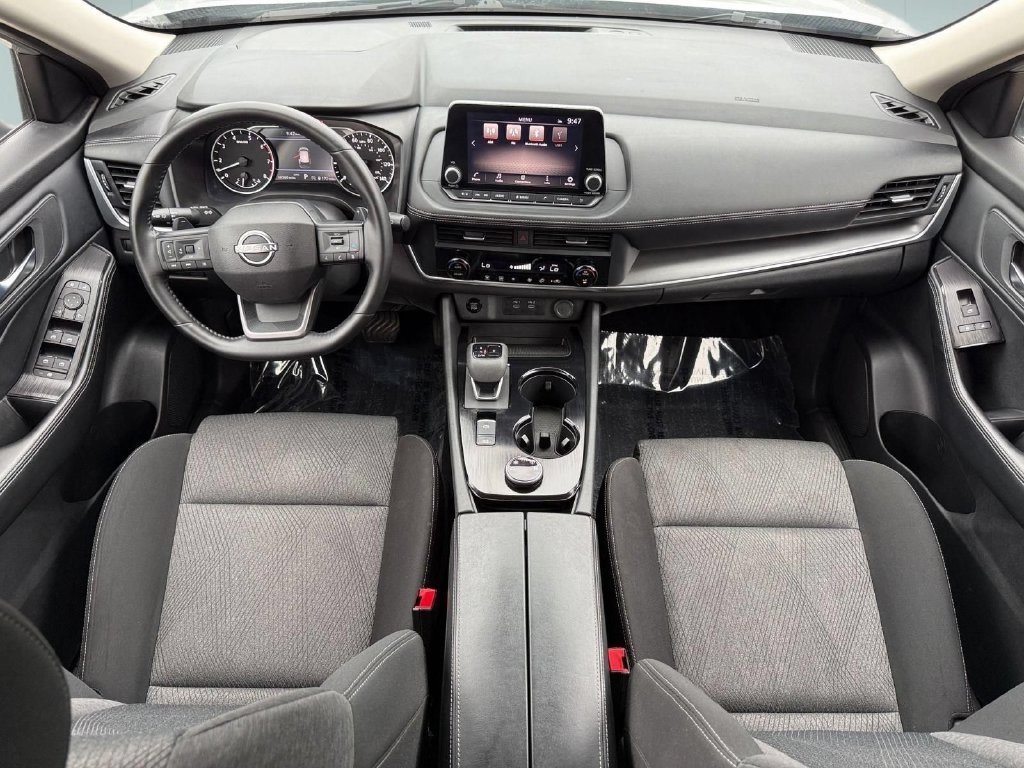Used 2025 Nissan Rogue SV AWD/4WD image 27