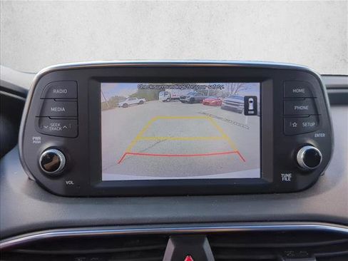 Used 2020 Hyundai Santa Fe SE image 14