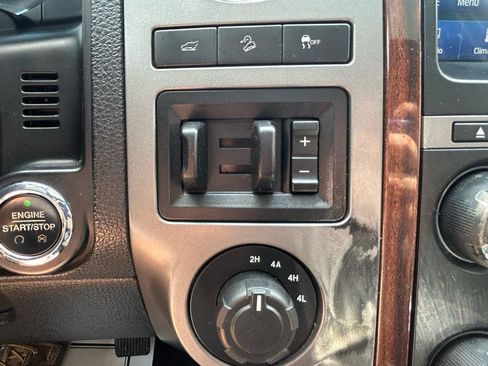 Used 2016 Ford Expedition Platinum AWD/4WD image 28