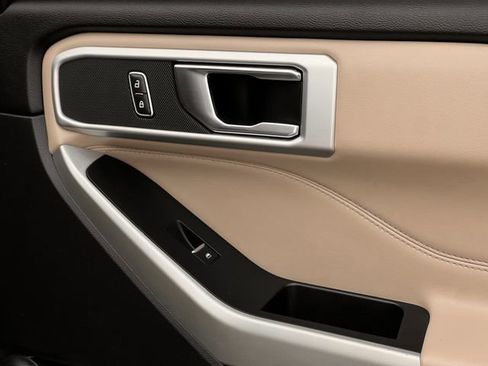 Used 2020 Ford Explorer XLT w/ Equipment Group 202A image 49