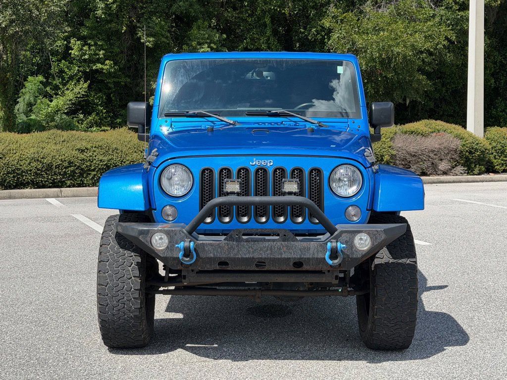 Used 2015 Jeep Wrangler Unlimited Sahara w/ Dual Top Group AWD/4WD image 8