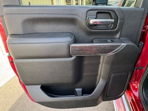 Used 2020 Chevrolet Silverado 2500 LTZ w/ LTZ Convenience Package image 25