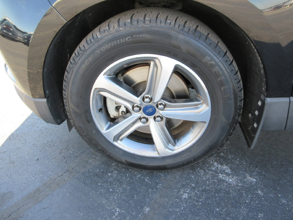 Used 2019 Ford Edge SEL w/ Equipment Group 201A AWD/4WD image 14