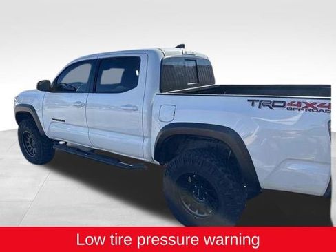 Used 2023 Toyota Tacoma TRD Off-Road image 8