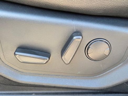 Used 2021 Ford F250 Lariat w/ Chrome Package image 20