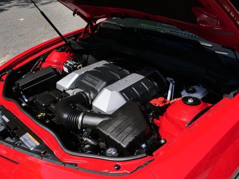 Used 2010 Chevrolet Camaro SS w/ RS Package RWD image 12