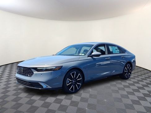 New 2026 Honda Accord Touring image 2