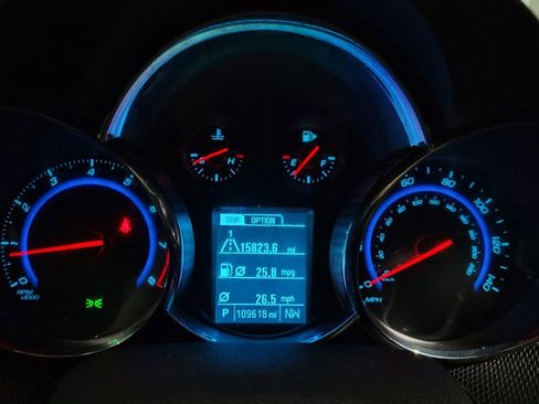 Used 2015 Chevrolet Cruze LTZ w/ Sun, Sound and Sport Package FWD image 23
