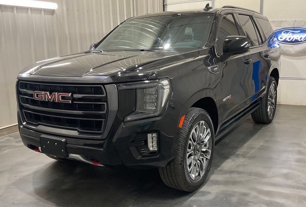 Used 2023 GMC Yukon AT4 w/ LPO, Floor Liner Package AWD/4WD image 3