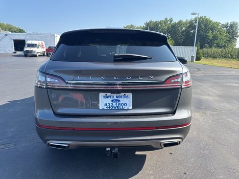 Used 2022 Lincoln Nautilus Reserve w/ Equipment Group 201A image 6