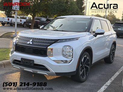 Used 2024 Mitsubishi Outlander SE Black Edition