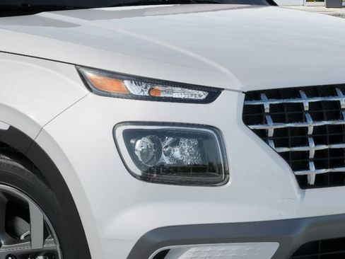 New 2026 Hyundai Venue SEL FWD image 9