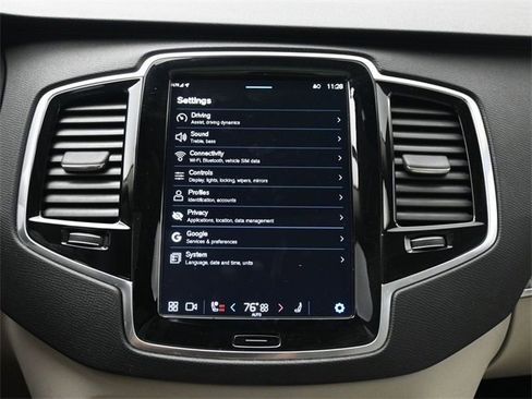 Used 2024 Volvo XC90 B6 Plus w/ Protection Package Premier image 15