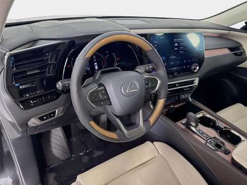 Used 2023 Lexus RX 350 FWD w/ Cold Area Package image 10