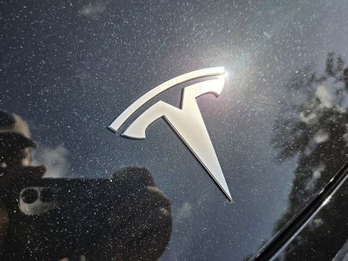 Used 2025 Tesla Model 3 Long Range RWD image 19