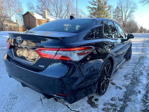 Used 2018 Toyota Camry XSE FWD image 6
