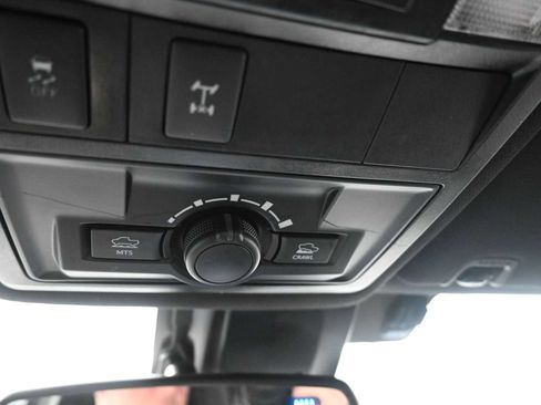 Used 2018 Toyota Tacoma TRD Off-Road image 25