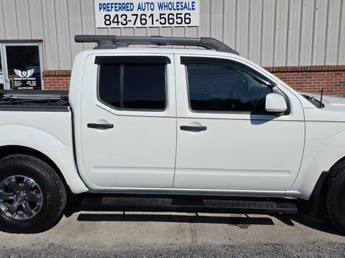 Used 2020 Nissan Frontier PRO-4X w/ Pro-4x Utility Package AWD/4WD image 4