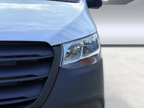 New 2025 Mercedes-Benz Sprinter 2500 image 10