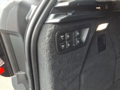 Used 2023 BMW X7 xDrive40i w/ Parking Assistance Package image 13