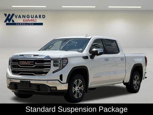 Used 2025 GMC Sierra 1500 SLT RWD image 4