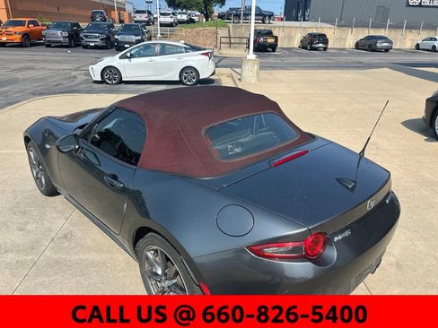 Used 2018 MAZDA MX-5 Miata Grand Touring RWD image 9