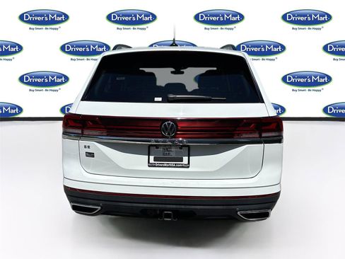 Used 2025 Volkswagen Atlas SE FWD image 6