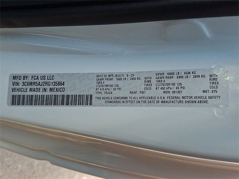 Used 2024 RAM 2500 Tradesman w/ Chrome Appearance Group image 26