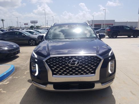 Used 2022 Hyundai Palisade Calligraphy image 2