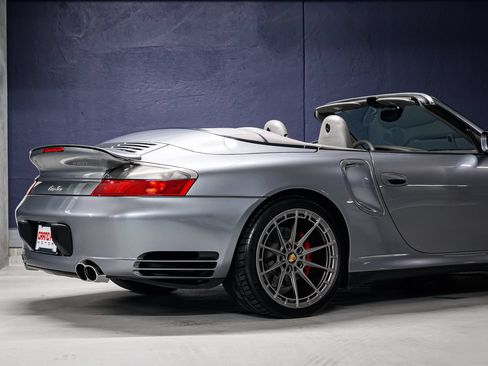 Used 2004 Porsche 911 Turbo AWD/4WD image 37