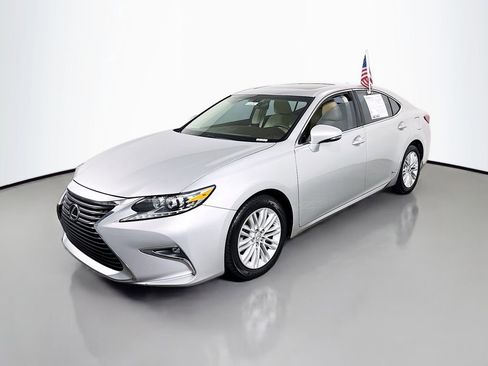 Used 2016 Lexus ES 350 image 3