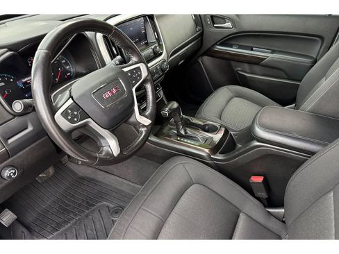 Used 2020 GMC Canyon SLE image 10